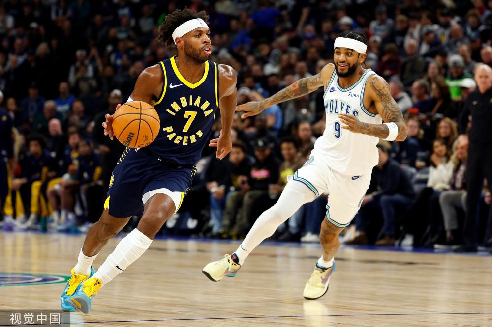 虽然詹姆斯 虽然詹姆斯